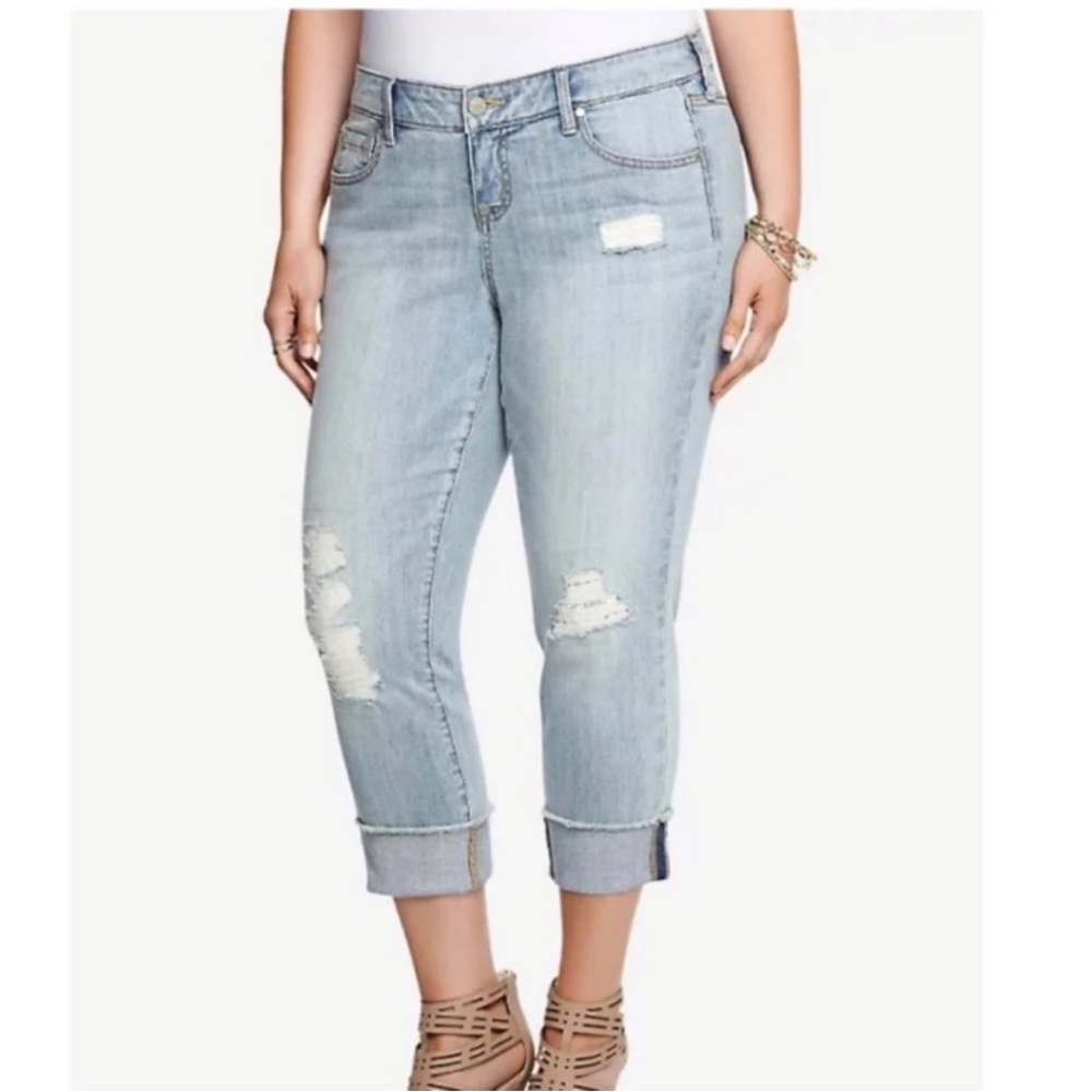 Torrid Light Blue Cropped Distressed Jeans
